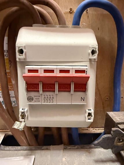 WhatsApp Image 2025-10-03 at 7.36.30 PM (4)