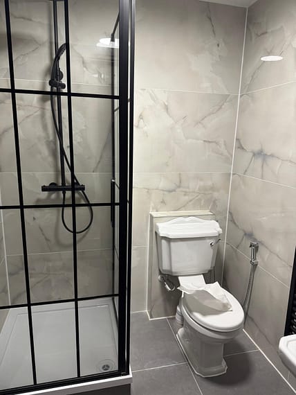 WhatsApp Image 2025-10-03 at 7.36.44 PM (2)